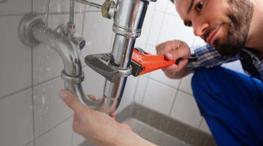Professional same day plumber services in Dania, FL